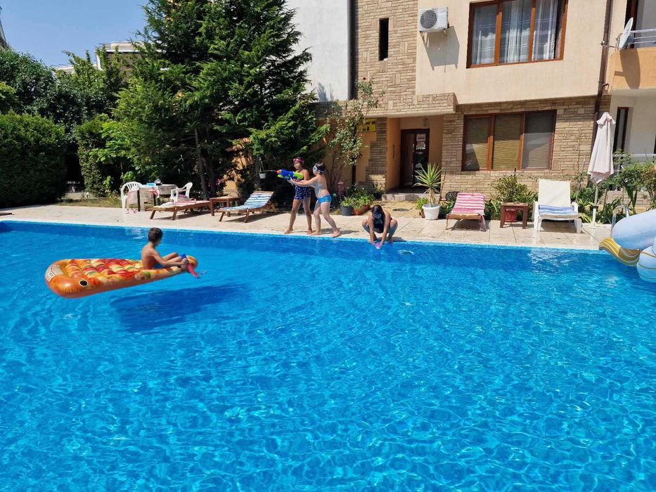 Дава се под наем Двустаен апартамент в к.к. Слънчев бряг - 77 кв.м за 2142 € - Снимка #12