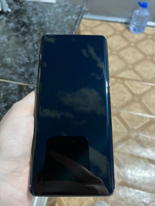 Продам телефон HONOR x9d 5G