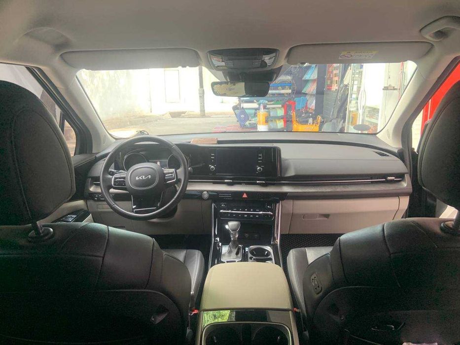 Kia carnival 2023 год