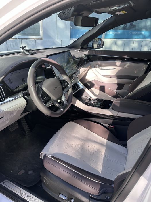 Byd chempion restailing 605