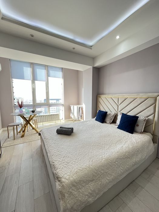 Посуточно 1 ком  Мега  центр Люкс