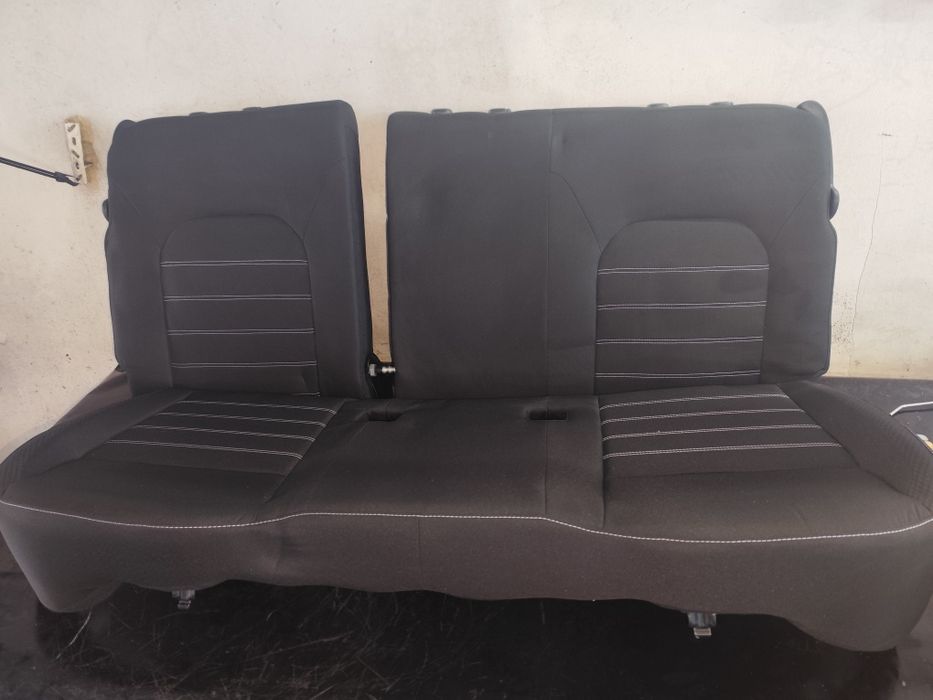 Bancheta Duster nou fara tetiere! An 2018 -2023