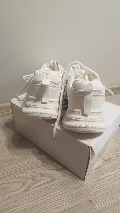 Дамски маратонки