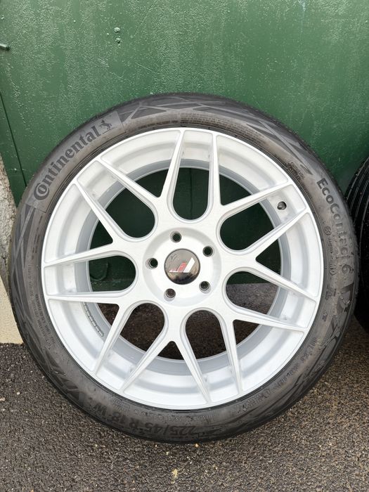 Jante | Japan Racing | JR 18 | R18 | 5x114,3 | Anvelope 225/45R18