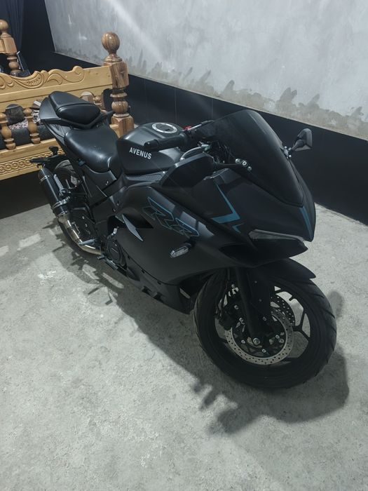 Спортбайк мотоцикл