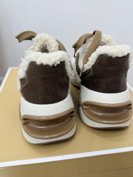 Продам Кроссовки Michael Kors Новые‼️