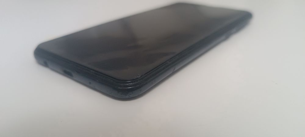 Два телефона Samsung i redmi