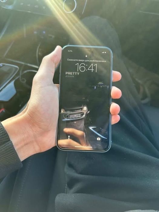 Продам или обменяю iPhone xr