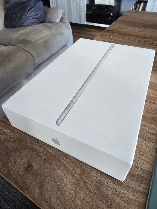 Tableta Ipad generatia a 8-a, 32 Gb, A2270.