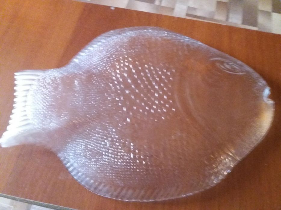 Продаю вазы и блюдо