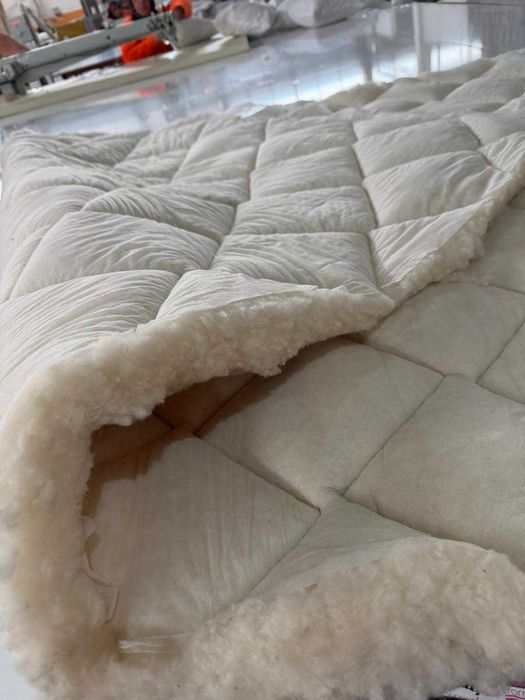 Pilota lana naturala iarna, perne lana, topper saltea