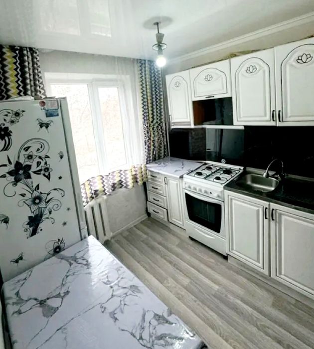 продам 1-ком. 31кв. 4мкр. 3-этаж