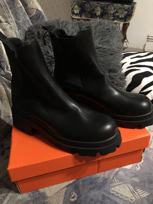 Ghete Chelsea Zara negre noi 41