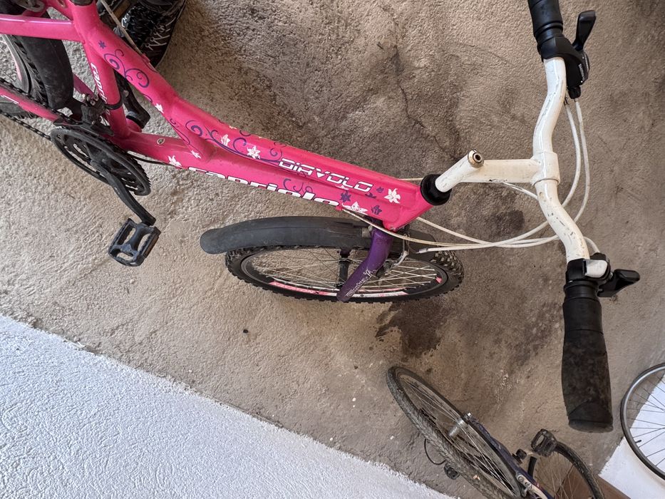 Vând bicicleta copii, roți pe 26