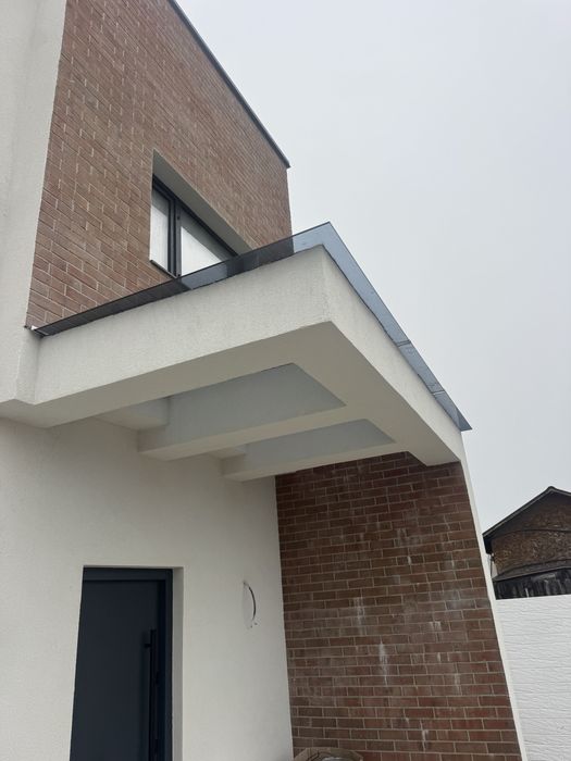 Balustrada din sticla securizata pentru balcoane