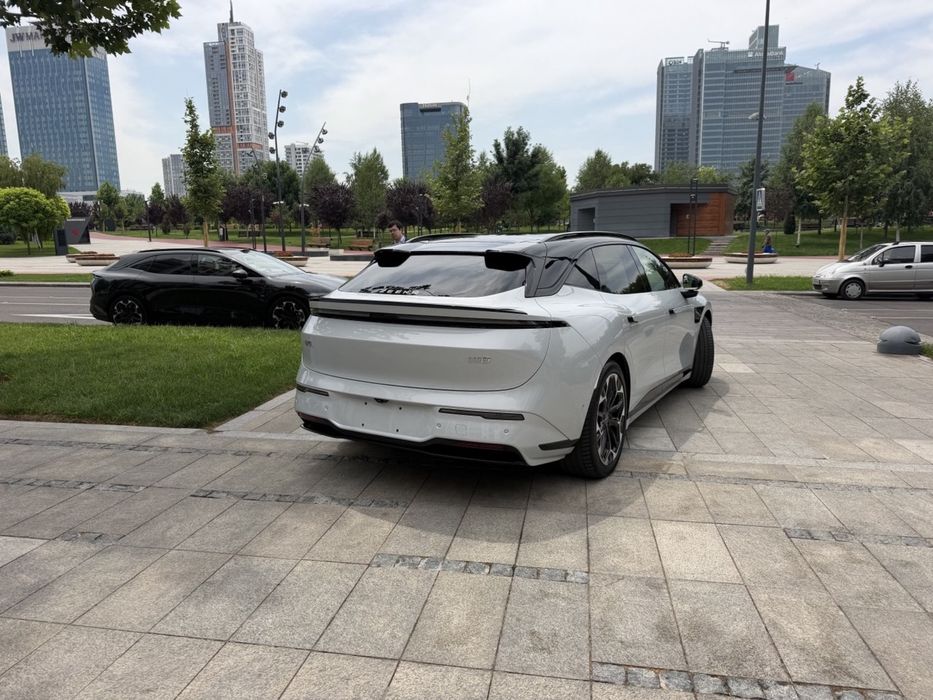 Zeekr 007 GT 4WD Full.