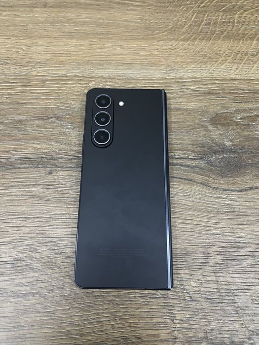 Samsung Galaxy Z Fold5