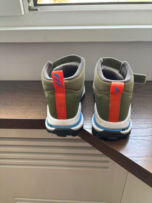 детски юношески боти