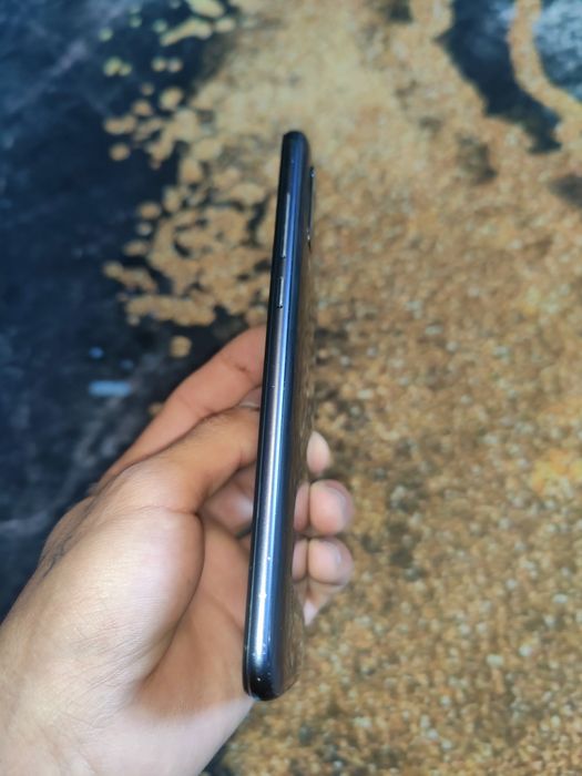 Vând telefon xiomi Mi 9 lite