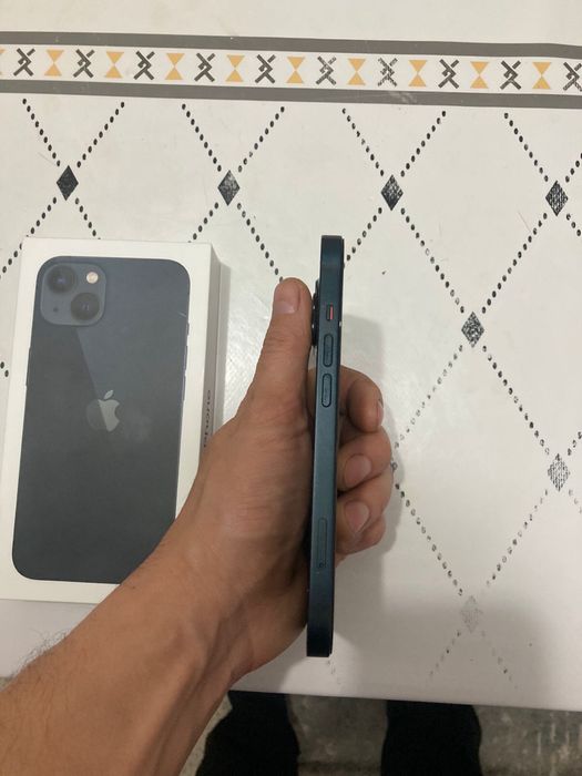 Айфон 13 сатылады 128 гега емкость 90 срочна