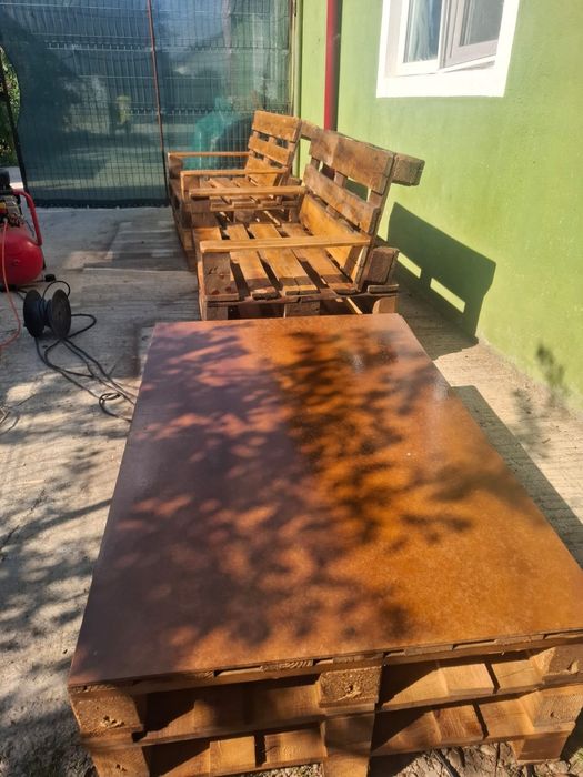 Set măsuță și 2 băncuțe