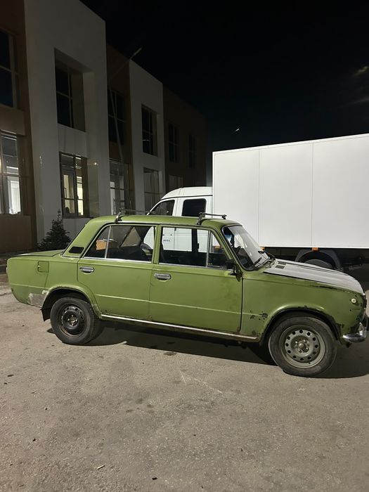 Продам ваз 21011