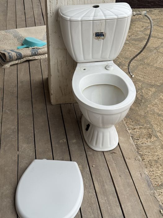 Унитаз использованный