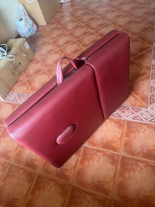 Преносима кушетка регулируема