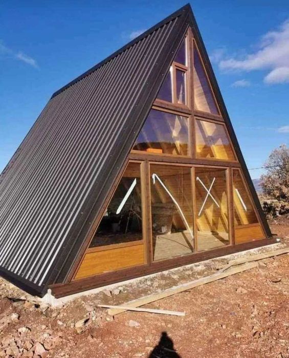 Vand casa modulara tip A frame pe structura metalica sau lemn 9x6m