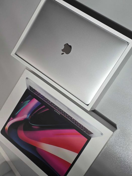 Macbook Pro 13 M1 16GB / 1TB Custom Version