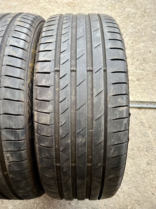 2 броя Летни Гуми 225/45/19 KUMHО ДОТ: 0122