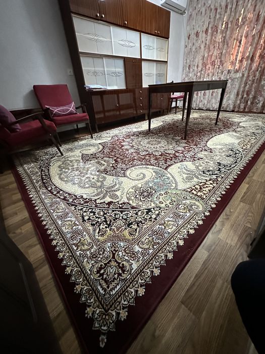 КОВРЫ, 2 шт, размеры 5,0 х 2,5 м и 4,25 х 2,5 м