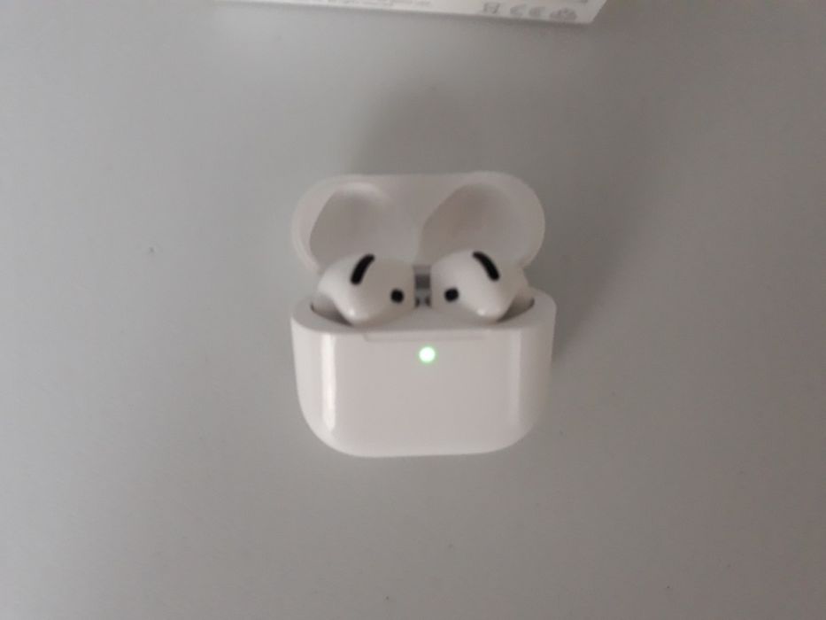 Aipods 4 cu anulare activa a sunetului(Noise Cancdllation)