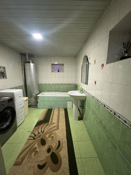Uy sotiladi 7 sotix islom ota masjidini orqasida