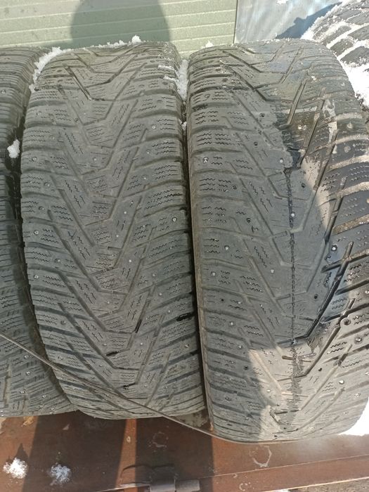 Продам шины зима на 17,
