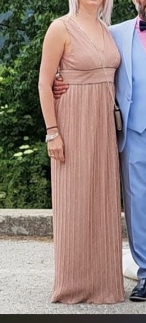 Официални рокли разпродажба