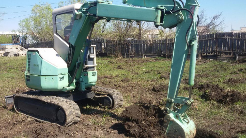 Услуги мини-экскаватора, ямобура