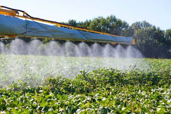 Опрыскиватель ОПК-2000-18 прицепной