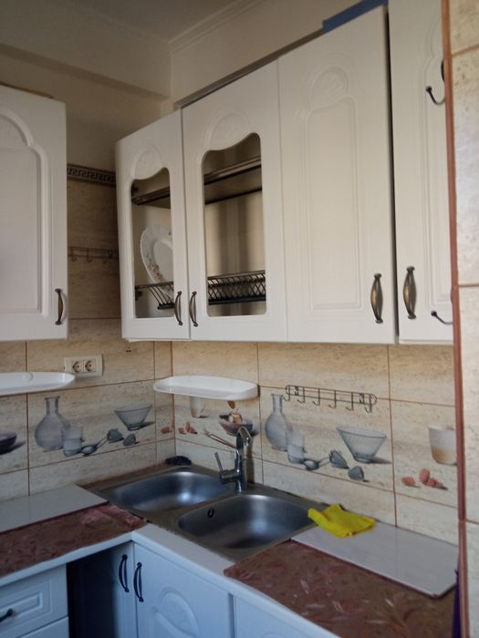 Închiriez  apartament 3 camere