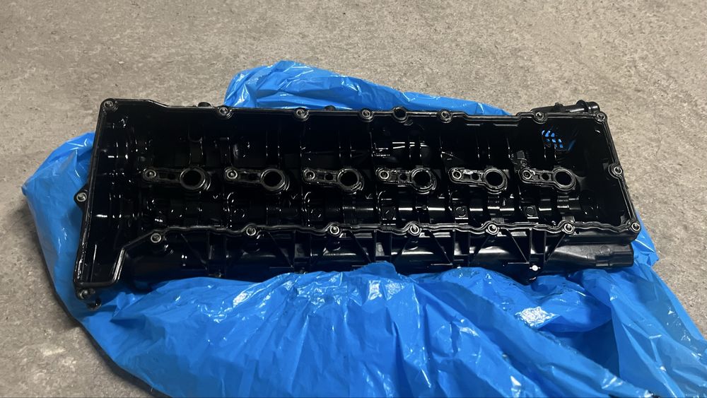 Капак на клапаните BMW F10 N57D30B