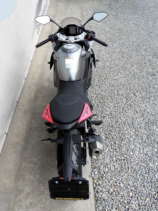 Motocicletă CFMOTO 300SR ABS 2026 | Rate | Leasing