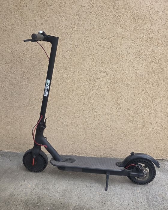 Trotinetă electrică Xiaomi Mijia M365, pentru PIESE !