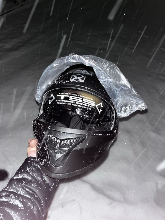 Новый шлем АХК Алматы