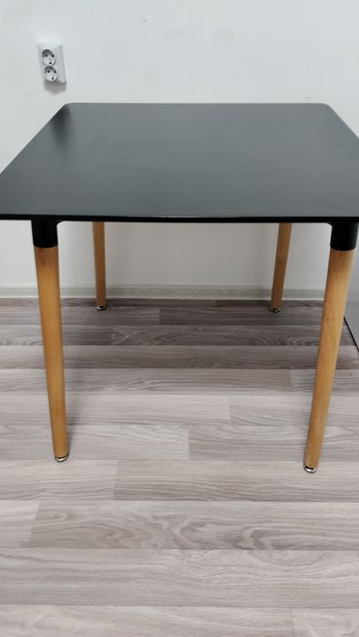 Продам стол стулья для кухни