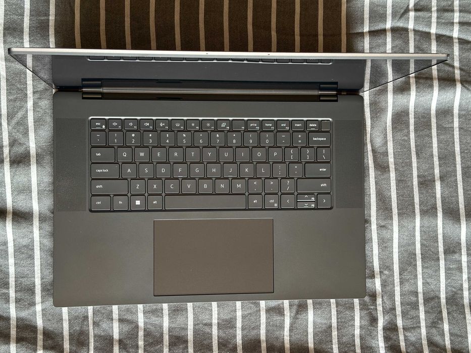 Dell Precision 5680 4K OLED, i9 13k, 64GbRAM, 1TB, RTX 3500