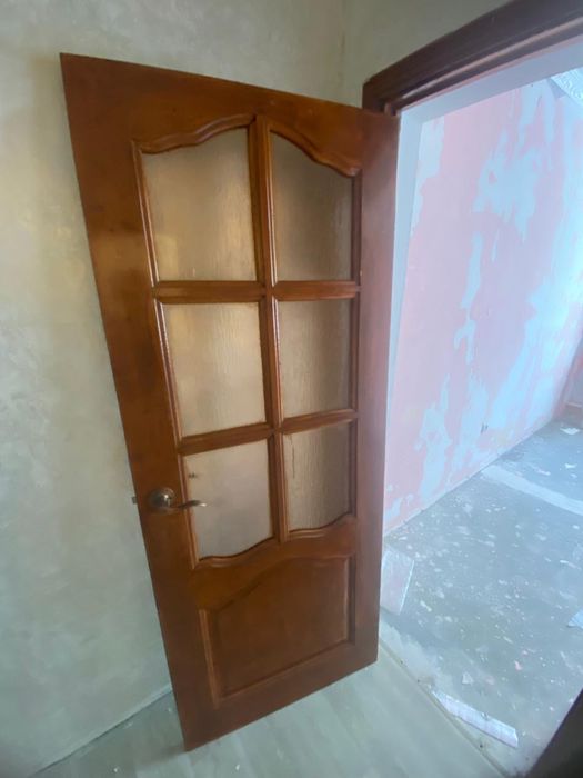 Б/у есіктер таза ағаш