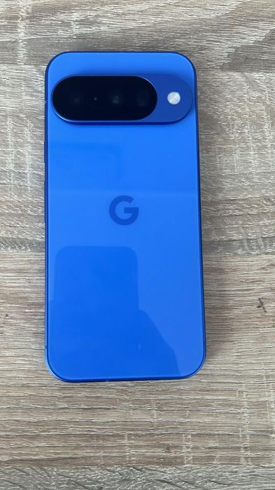 Vând Google pixel 10