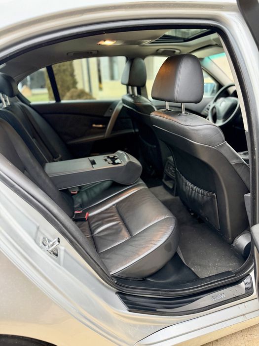 Vand/schimb BMW E60 automata 525 177 cai impecabila seria 5