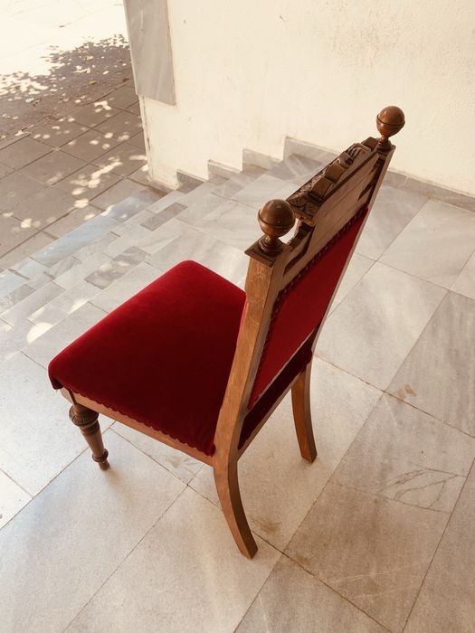 Античен стол от масивно дърво – късен XIX век