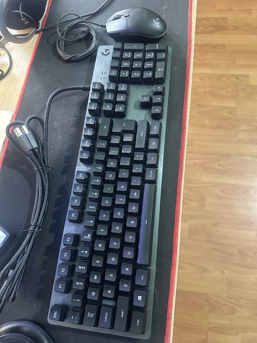 Tastatura Logitech G413 Carbon si Mouse logitech g102